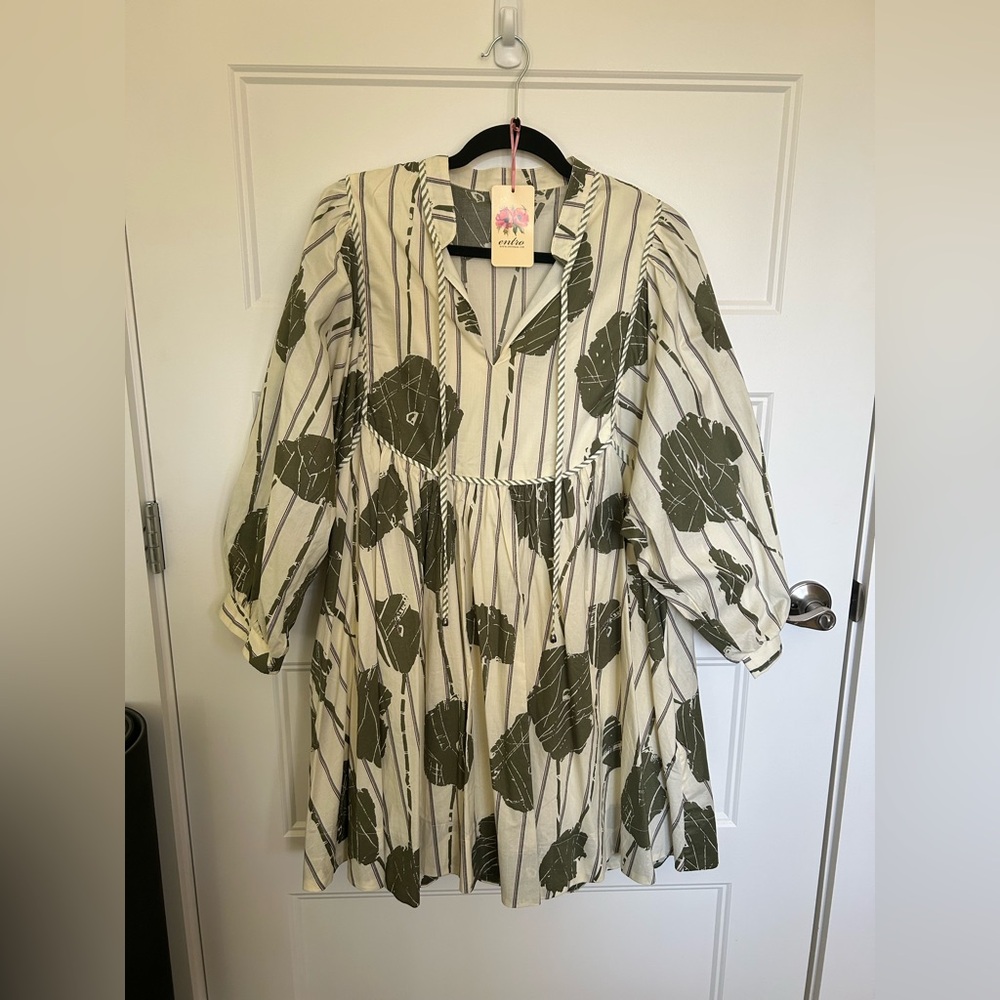 entro Cream and Olive Green Striped Floral Top
